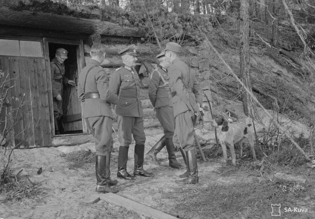German officers inspecting a Finnish sauna in 1941
